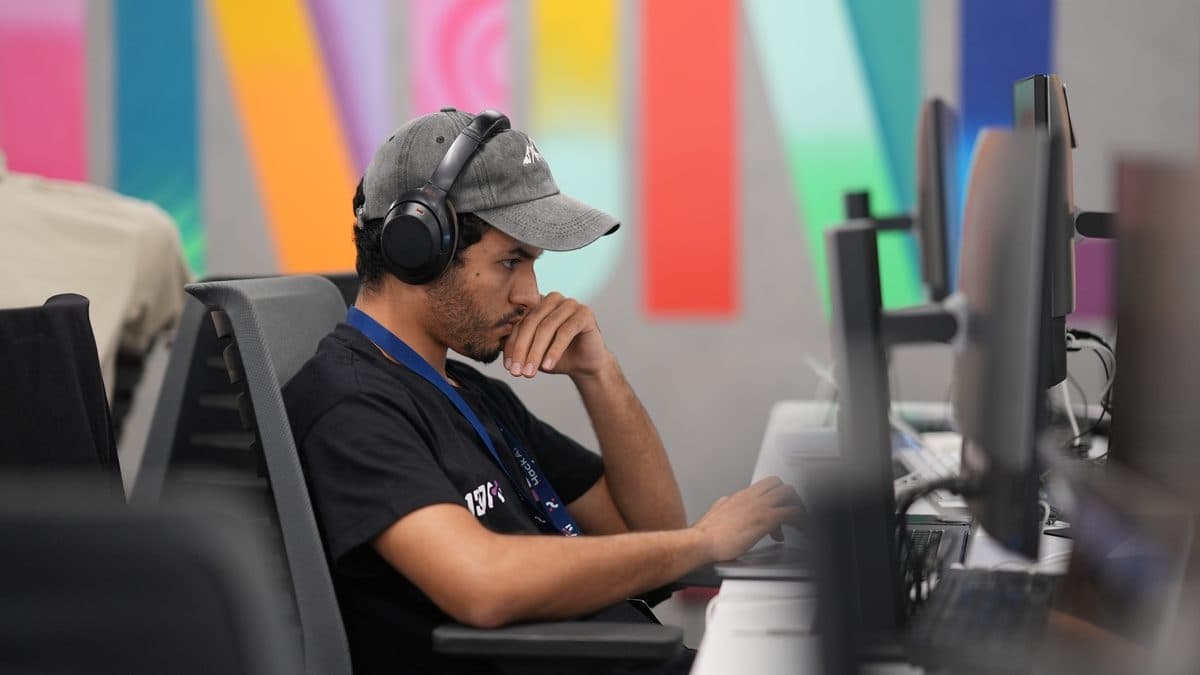 Ahmed coding at 1337 School workstation